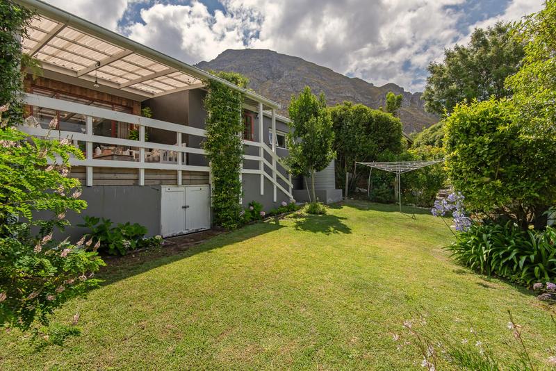 3 Bedroom Property for Sale in Voelklip Western Cape